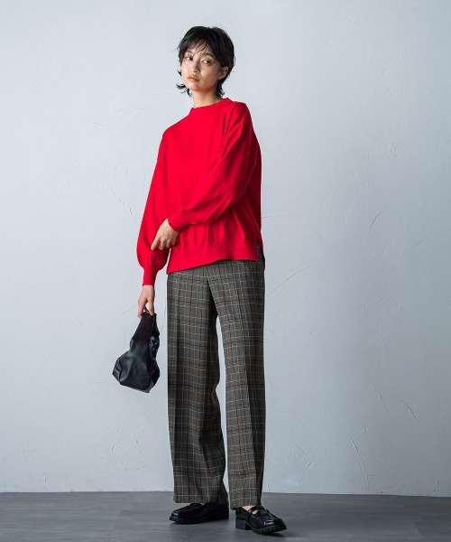 socolla(ソコラ)の「【socolla】抗菌ニットボトルネックプルオーバー(ニット/セーター・レディース・グレー系その他/ブルー/パープル/レッド/ベージュ系その他/オフホワイト/ブラック・M)」の17枚目の写真