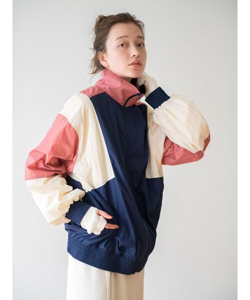 Ungrid（アングリッド）の「カラーブロッキングブルゾン（ブルゾン・レディース・ネイビー/グリーン・FREE）」の11枚目の写真