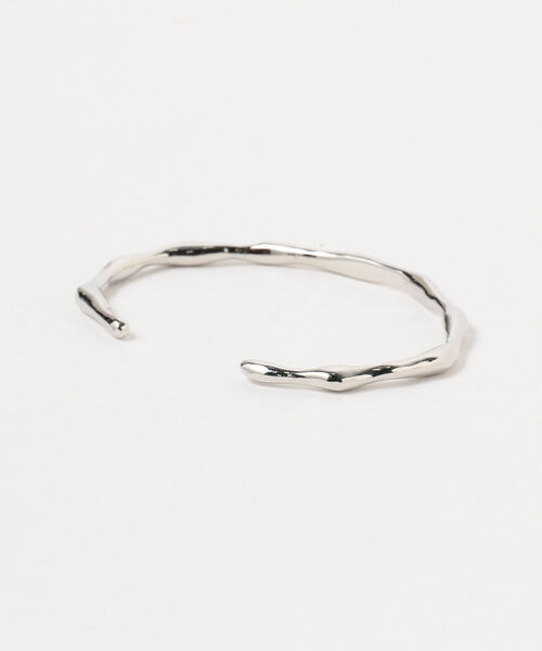 Ray BEAMS(レイビームス)の「RBS / ニュアンス ウェーブ バングル(バングル/リストバンド・レディース・ゴールド/シルバー・ONE SIZE)」の7枚目の写真