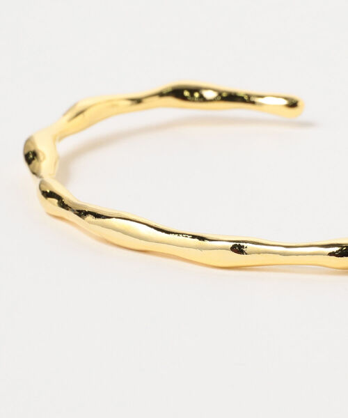 Ray BEAMS(レイビームス)の「RBS / ニュアンス ウェーブ バングル(バングル/リストバンド・レディース・ゴールド/シルバー・ONE SIZE)」の3枚目の写真