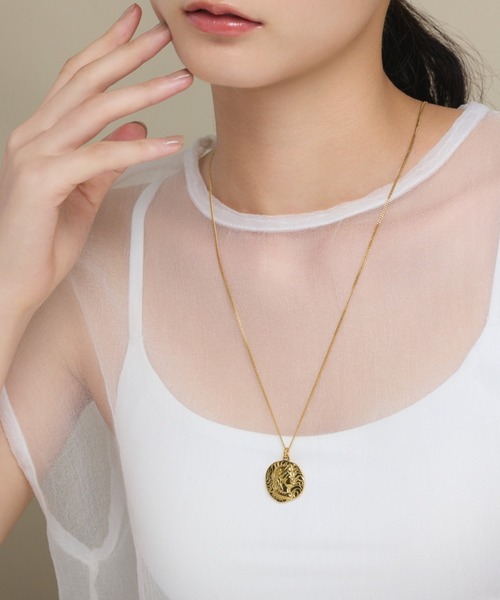 ciite' surgical stainless（シーテサージカルステンレス）の「【 金属アレルギー対応 】 モチーフコインネックレス サージカルステンレス 316L（ネックレス・レディース・ゴールド/シルバー・FREE）」の2枚目の写真