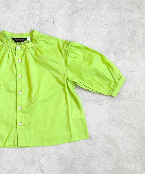 A BOND（アボンド）の「バンドカラーギャザーシャツ(90～130cm)（シャツ/ブラウス・キッズ・チャコール/ベージュ/ピンク/ライトグリーン・90/100/110/120/130）」の3枚目の写真