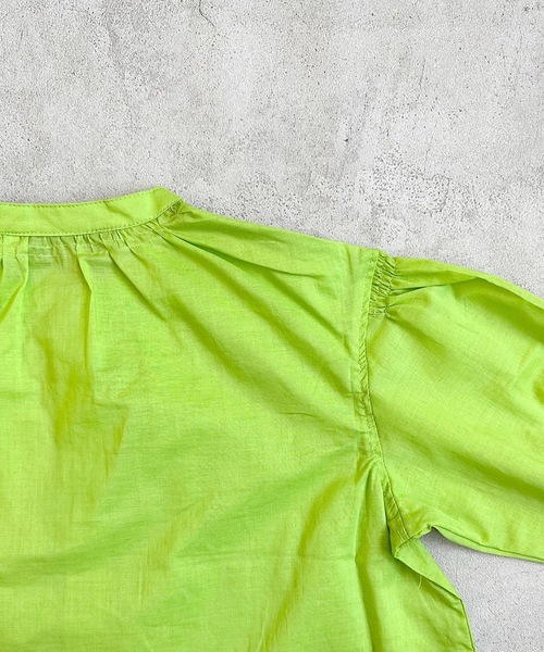 A BOND（アボンド）の「バンドカラーギャザーシャツ(90～130cm)（シャツ/ブラウス・キッズ・チャコール/ベージュ/ピンク/ライトグリーン・90/100/110/120/130）」の8枚目の写真