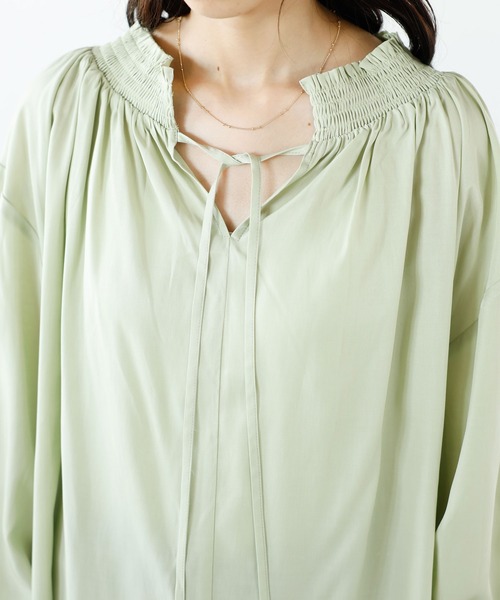 GeeRA（ジーラ）の「リボン付スキッパーブラウス（シャツ/ブラウス・レディース・アイボリー/ライトグリーン・MEDIUM/LARGE）」の15枚目の写真