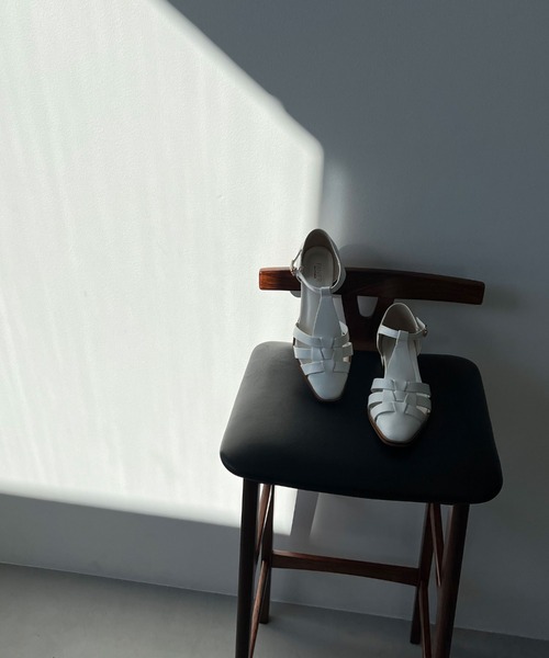 Doux archives（ドゥアルシーヴ）の「グルカサンダル（サンダル・レディース・ホワイト/ブラック・MEDIUM/LARGE）」の8枚目の写真