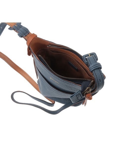 genten(ゲンテン)の「タスカ ミニショルダーバッグ(ショルダーバッグ・レディース・グレイッシュベージュ/ネイビー/ダークグリーン系/ダークベージュ/ライトグレー/ブルー・FREE)」の18枚目の写真