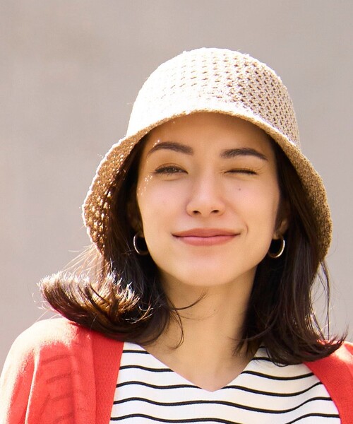 SHOO・LA・RUE（シューラルー）の「◆透かし柄サーモニットチューリップハット（ハット・レディース・ブラック/アイボリー/サンドベージュ・00）」の16枚目の写真