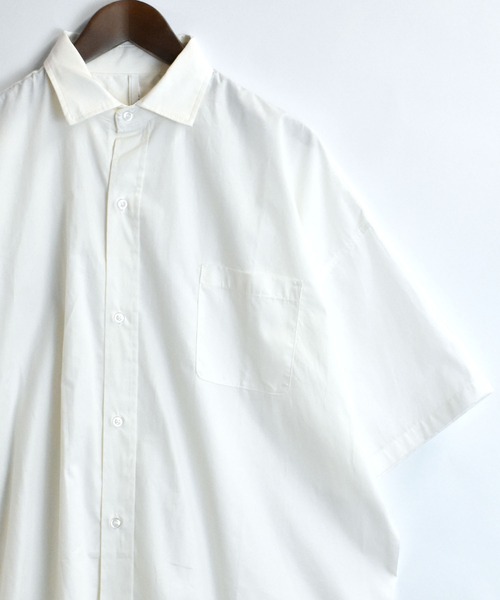 おしゃれスタ（オシャレスタ）の「ブロードビッグレギュラーカラー半袖シャツ【IR】（シャツ/ブラウス・メンズ・ブルー系その他/イエロー系その他/ホワイト系その他/サックスブルー/ブラック系その他/パープル系その他/グリーン/グレイッシュベージュ/ブラック/グリーン系その他/ホワイト・M/L/XL）」の2枚目の写真