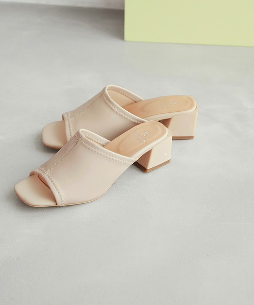 ROPE' PICNIC(ロペピクニック)の「ソフトストレッチアッパーミュール(サンダル・レディース・ブルー/キナリ/ブラック・23.0cm/23.5cm/24.0cm/24.5cm)」の2枚目の写真