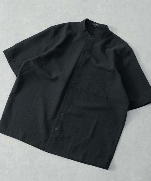 ITEMS URBANRESEARCH（アイテムズ アーバンリサーチ）の「『UR TECH DRYLUXE』リネンタッチバンドカラー半袖シャツ（シャツ/ブラウス・メンズ・ブラック/グレー系その他/ブルー・LARGE/MEDIUM）」の17枚目の写真