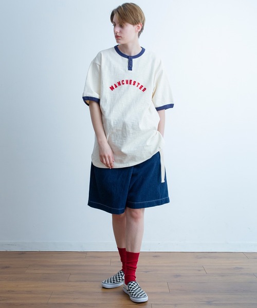 Universal Style Wear(ユニバーサルスタイルウェア)の「Universal Style Wear リンガー ロゴ ヘンリー Tee(Tシャツ/カットソー・メンズ・オフホワイト/ネイビー/マスタード/スミクロ・MEDIUM/LARGE/X-LARGE)」の7枚目の写真