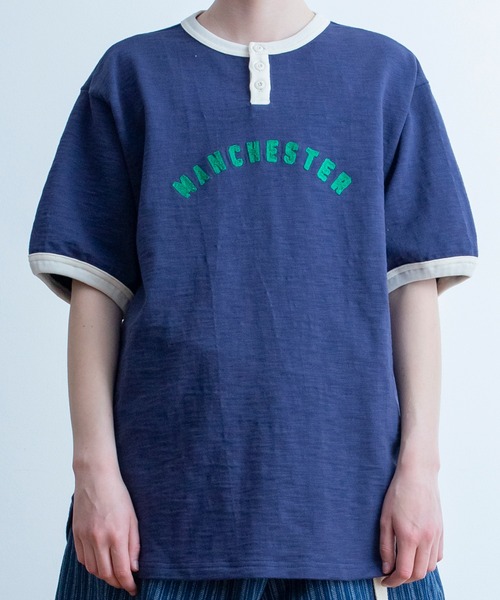 Universal Style Wear(ユニバーサルスタイルウェア)の「Universal Style Wear リンガー ロゴ ヘンリー Tee(Tシャツ/カットソー・メンズ・オフホワイト/ネイビー/マスタード/スミクロ・MEDIUM/LARGE/X-LARGE)」の12枚目の写真