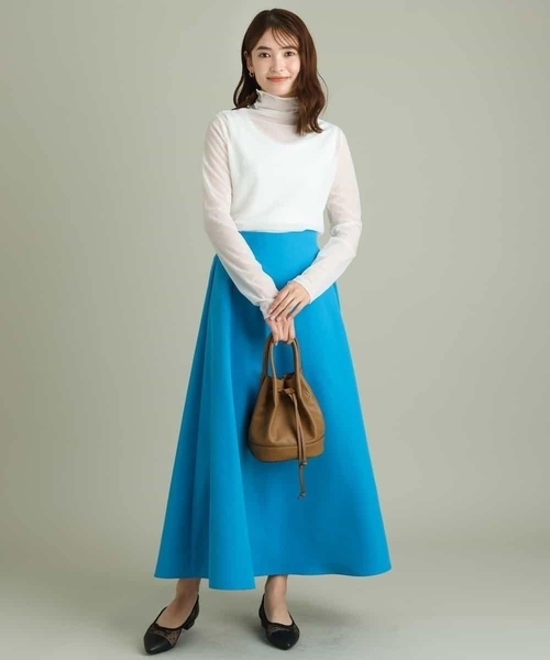 a.v.v（アーヴェヴェ）の「ライトタフタサーキュラースカート（スカート・レディース・ブルー/アイボリー/ブラック・36/38/40/42/34）」の20枚目の写真