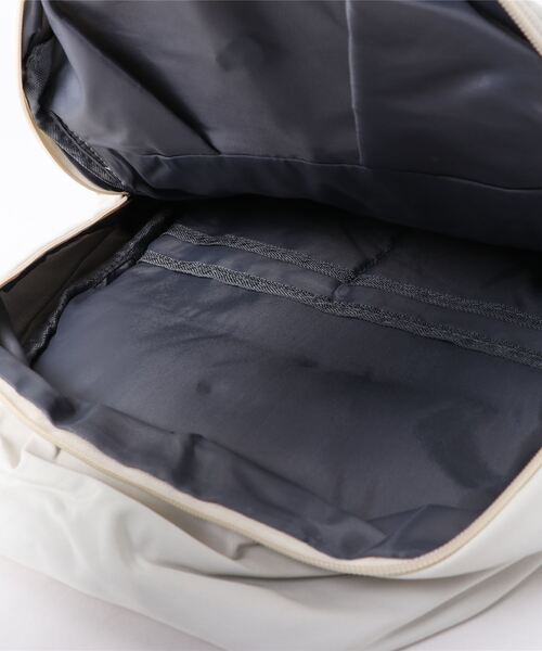 ammy.（エイミードット）の「【 ammy. / エイミードット 】 タックイン フロント ポケット リュック（バックパック/リュック・レディース・ブラック/アイボリー・FREE）」の3枚目の写真