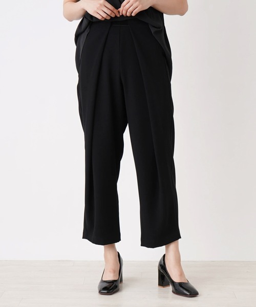 margaux（マルゴー）の「<ウエスト調整可>【セットアップ対応商品】フロントタック風パンツ（その他パンツ・レディース・エメラルド/ダークブルー/ブラック・2）」の2枚目の写真