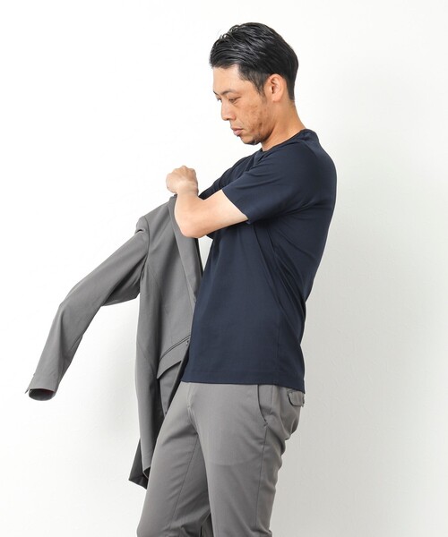 Stutostein Nolley's(シュテットシュタインノーリーズ)の「接触冷感/吸水速乾ベーシッククルーネックT(Tシャツ/カットソー・メンズ・カーキ/ライトブルー/ホワイト/ダークネイビー/グレイッシュベージュ・M/L/S)」の12枚目の写真