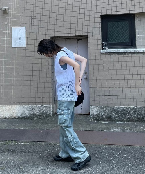 Chikashitsu +（チカシツプラス）の「ストリートファッション Chikashitsu + チカシツプラス net knit vest オーバーサイズベスト メッシュベスト サマーニット（ベスト・メンズ・ブルー/ブラック/ホワイト・ONE SIZE）」の9枚目の写真
