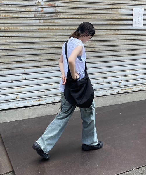 Chikashitsu +（チカシツプラス）の「ストリートファッション Chikashitsu + チカシツプラス net knit vest オーバーサイズベスト メッシュベスト サマーニット（ベスト・メンズ・ブルー/ブラック/ホワイト・ONE SIZE）」の7枚目の写真