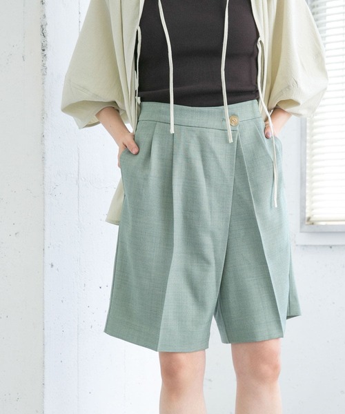KBF（ケイビーエフ）の「フロントデザインショートパンツ（その他パンツ・レディース・グレー/グリーン・ONE）」の5枚目の写真