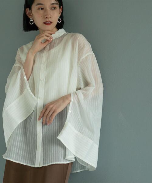 coen(コーエン)の「シャドーストライプシャツ(シャツ/ブラウス・レディース・ホワイト/ブラック/ライトブルー・L/M)」の2枚目の写真