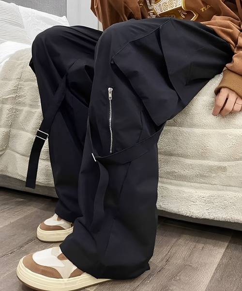 BASQUE magenta（バスクマゼンタ）の「セミワイドZIPデザインベルトカーゴパンツ（カーゴパンツ・メンズ・ブラック/カーキ・M/L/XL）」の11枚目の写真