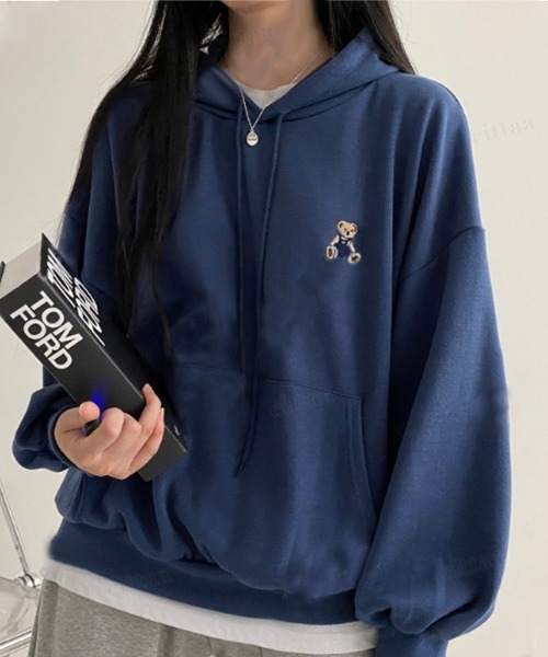 Dalfwin(ダールフィン)の「韓国ファッション BEARワンポイント刺繍オーバーサイズパーカー/フーディー 選べる2タイプ(パーカー・レディース・ネイビー/クリーム/グレー/グレー系1/ネイビー系1/ブラック系1/ブラック・FREE)」の2枚目の写真