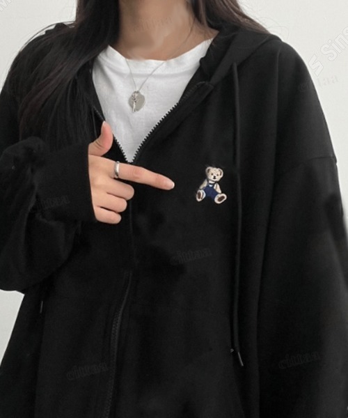 Dalfwin(ダールフィン)の「韓国ファッション BEARワンポイント刺繍オーバーサイズパーカー/フーディー 選べる2タイプ(パーカー・レディース・ネイビー/クリーム/グレー/グレー系1/ネイビー系1/ブラック系1/ブラック・FREE)」の16枚目の写真