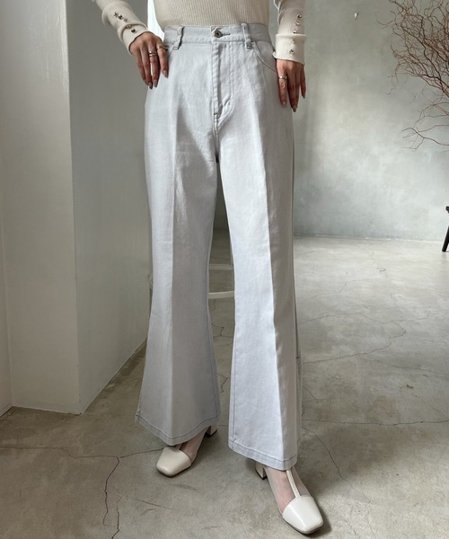 one after another NICE CLAUP（ワンアフターアナザーナイスクラップ）の「【S,Mサイズ】サイドスリットカラーフレアデニム（デニムパンツ・レディース・ピンク/ブルー/グレー/イエロー・SMALL/MEDIUM）」の2枚目の写真