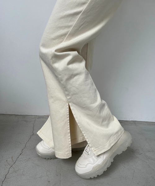 one after another NICE CLAUP（ワンアフターアナザーナイスクラップ）の「【S,Mサイズ】サイドスリットカラーフレアデニム（デニムパンツ・レディース・ピンク/ブルー/グレー/イエロー・SMALL/MEDIUM）」の18枚目の写真