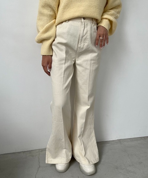 one after another NICE CLAUP（ワンアフターアナザーナイスクラップ）の「【S,Mサイズ】サイドスリットカラーフレアデニム（デニムパンツ・レディース・ピンク/ブルー/グレー/イエロー・SMALL/MEDIUM）」の15枚目の写真