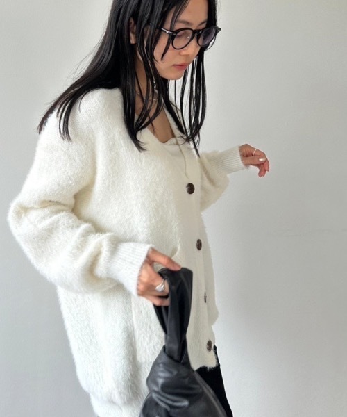 DRWCYS(ドロシーズ)の「シャギーカーディガン(カーディガン/ボレロ・レディース・ベージュ/ホワイト・FREE)」の17枚目の写真