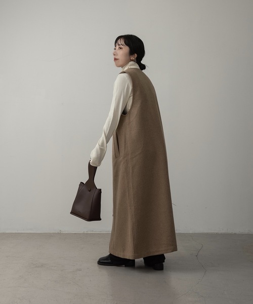 lawgy（ラウジー）の「simple turtleneck pullover（Tシャツ/カットソー・レディース・ブラック/アイボリー・FREE）」の7枚目の写真