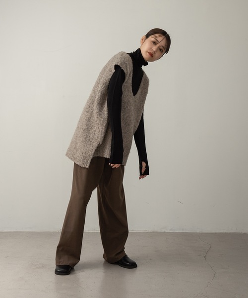 lawgy（ラウジー）の「simple turtleneck pullover（Tシャツ/カットソー・レディース・ブラック/アイボリー・FREE）」の11枚目の写真