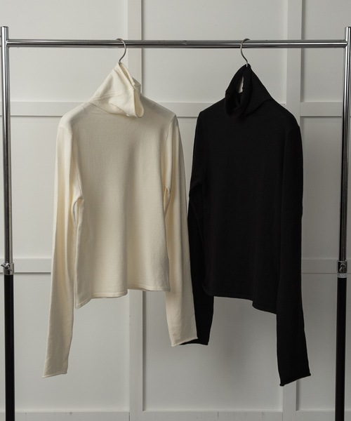 lawgy（ラウジー）の「simple turtleneck pullover（Tシャツ/カットソー・レディース・ブラック/アイボリー・FREE）」の13枚目の写真