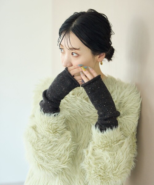 FREAK'S STORE(フリークスストア)の「限定展開 ネップ ニット アームウォーマー(アームカバー・レディース・ブラック/ブルー/ナチュラル・ONE SIZE)」の15枚目の写真