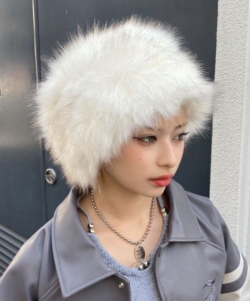 XU(エックスユー)の「ストリートファッション XU エックスユー fur hat ファーハット モコモコ帽子(ハット・レディース・グレー/アイボリー/ブラック/ピンク/ブラウン・ONE SIZE)」の17枚目の写真