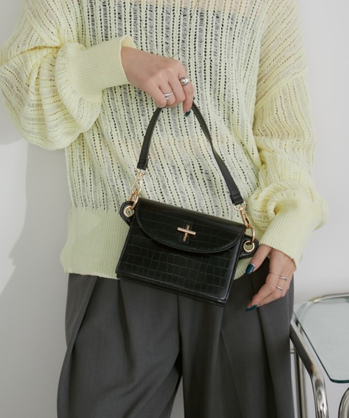 Aunt Marie's(アントマリーズ)の「型押しミニスクエアショルダー/ウォレットショルダー(ショルダーバッグ・レディース・グレー/ブラック/シルバー・FREE)」の17枚目の写真