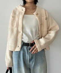 金ボタンニットカーデ