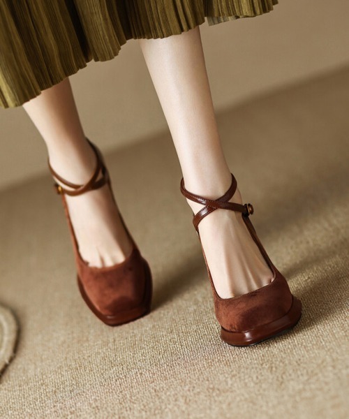 Miniministore(ミニミニストア)の「パンプス スエード調 ヒール 美脚 華奢(パンプス・レディース・ブラウン/ブラック・23.5cm/24.5cm/24.0cm/23.0cm/22.5cm)」の8枚目の写真