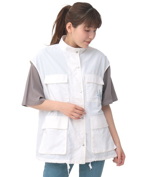 チチカカ（チチカカ）の「ナイロンワークベスト（ベスト・レディース・ホワイト/カーキ・FREE）」の7枚目の写真