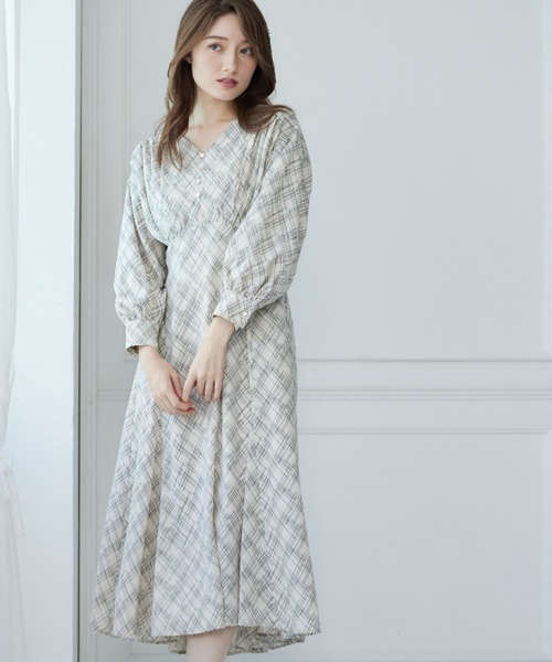 12Twelve Agenda（トゥエルブ　アジェンダ）の「バイアスチェック柄ワンピース（ワンピース・レディース・ブルー/オフホワイト/ブラック・M）」の4枚目の写真