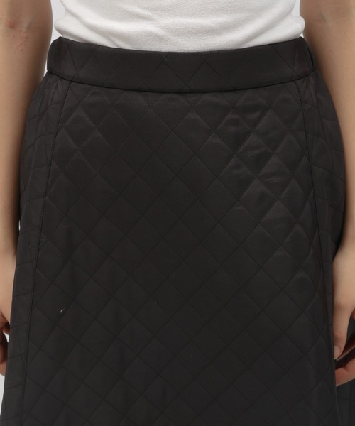 LAKOLE（ラコレ）の「キルトフレアスカート / 993643（スカート・レディース・ブラック/オリーブ・MEDIUM/SMALL）」の21枚目の写真