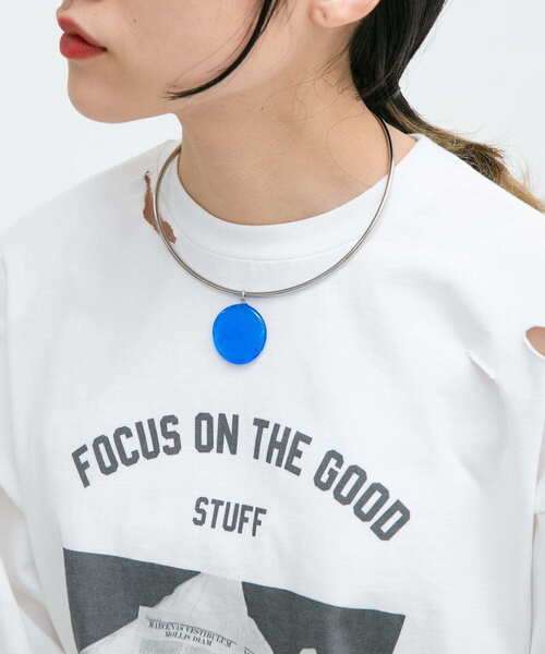 KBF（ケイビーエフ）の「2WAYガラスワントップチョーカー（ネックレス・レディース・クリア/ブルー・ONE）」の13枚目の写真