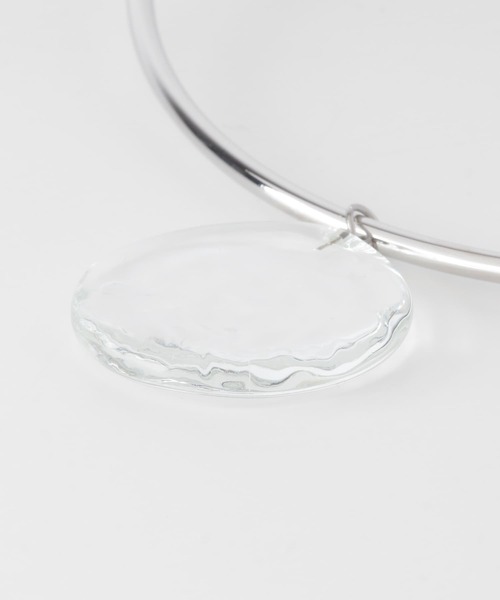 KBF（ケイビーエフ）の「2WAYガラスワントップチョーカー（ネックレス・レディース・クリア/ブルー・ONE）」の15枚目の写真