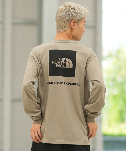 THE NORTH FACE(ザノースフェイス)の「THE NORTH FACE ザ・ノース・フェイス 長袖 Tシャツ ロングスリーブバックスクエアロゴティー NT32442(Tシャツ/カットソー・メンズ・ネイビー/グリーン/ホワイト/ブラック/ホワイト×グレー/スモークグレー/ブラック×ブラック/クリアブルー/ホワイト×ブラック/ミックスグレー/ホワイト×イエロー/グレイッシュベージュ/グレー×ホワイト・M/L/XL/S/XXL)」の10枚目の写真