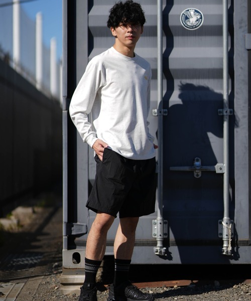 THE NORTH FACE(ザノースフェイス)の「THE NORTH FACE ザ・ノース・フェイス 長袖 Tシャツ ロングスリーブバックスクエアロゴティー NT32442(Tシャツ/カットソー・メンズ・ネイビー/グリーン/ホワイト/ブラック/ホワイト×グレー/スモークグレー/ブラック×ブラック/クリアブルー/ホワイト×ブラック/ミックスグレー/ホワイト×イエロー・M/L/XL/S/XXL)」の13枚目の写真