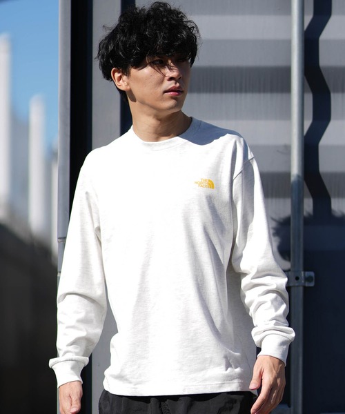 THE NORTH FACE(ザノースフェイス)の「THE NORTH FACE ザ・ノース・フェイス 長袖 Tシャツ ロングスリーブバックスクエアロゴティー NT32442(Tシャツ/カットソー・メンズ・ネイビー/グリーン/ホワイト/ブラック/ホワイト×グレー/スモークグレー/ブラック×ブラック/クリアブルー/ホワイト×ブラック/ミックスグレー/ホワイト×イエロー・M/L/XL/S/XXL)」の16枚目の写真
