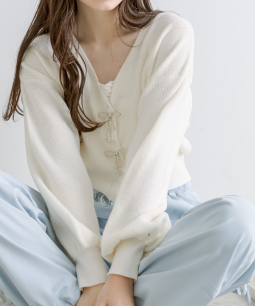 OLIVE des OLIVE(オリーブデオリーブ)の「リボンビジューカーディガン 1041050100(カーディガン/ボレロ・レディース・ブラック/ブラック系その他/オフホワイト/ピンク/サックスブルー・FREE)」の12枚目の写真