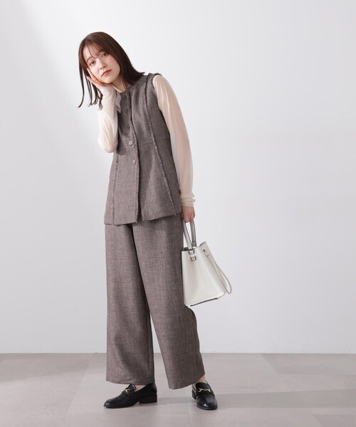 N.(N. Natural Beauty Basic)(エヌエヌナチュラルビューティーベーシック)の「◆ペプラムジレ&ワイドパンツセット(セットアップ・レディース・ベージュ/グレイッシュベージュ・MEDIUM)」の16枚目の写真