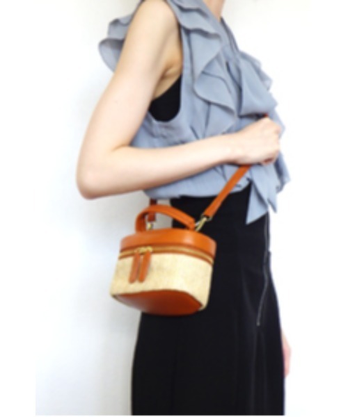 AVALON(U.Q)（アバロン）の「バニティBAG（ショルダーバッグ・レディース・ブラック・FREE）」の8枚目の写真